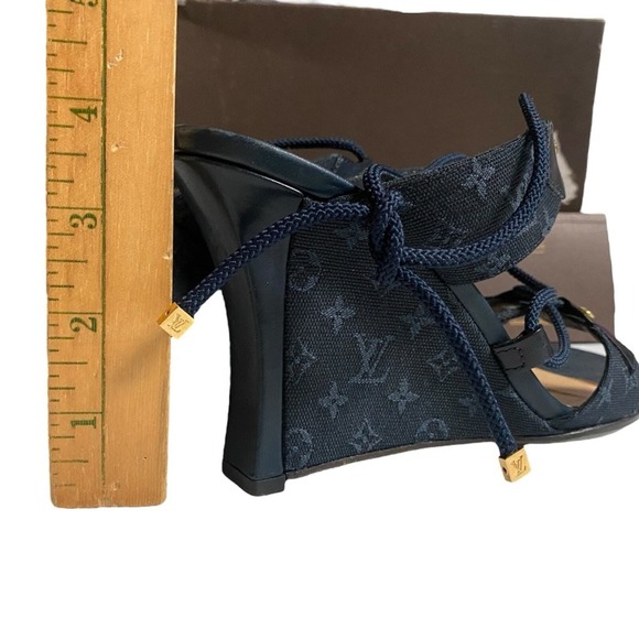 Louis Vuitton Dark Blue Monogram Canvas High Wedge Pump Sandals Sz 38.5 - Picture 11 of 12